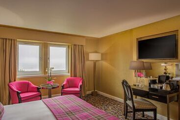 هتل Gleddoch Golf & Spa Resort