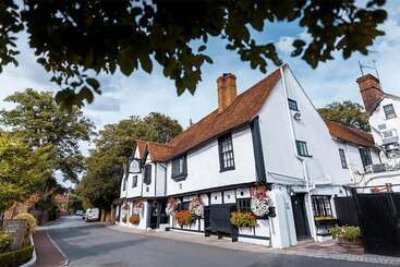 هتل The Olde Bell, Bw Signature Collection