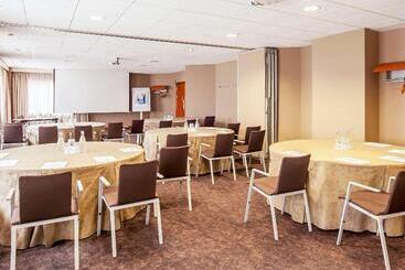 Novotel Cardiff Centre