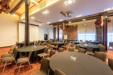 Novotel Cardiff Centre