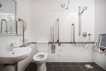 هتل Doubletree By Hilton Coventry