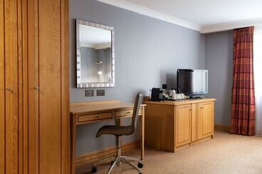 هتل Doubletree By Hilton  Swindon