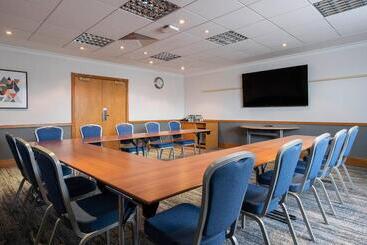 هتل Doubletree By Hilton  Swindon