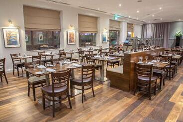 هتل Doubletree By Hilton  Swindon