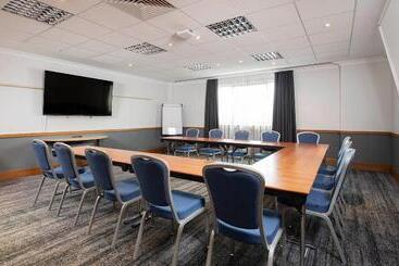 هتل Doubletree By Hilton  Swindon