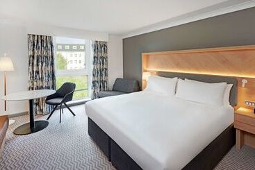 هتل Hilton London Croydon