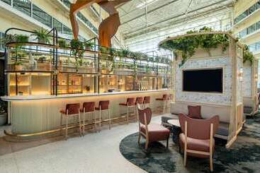 هتل Hilton London Heathrow Airport