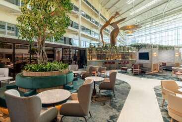 هتل Hilton London Heathrow Airport