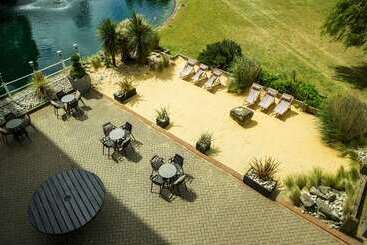 هتل Hilton London Heathrow Airport