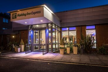 هتل Holiday Inn Express Preston South, An Ihg