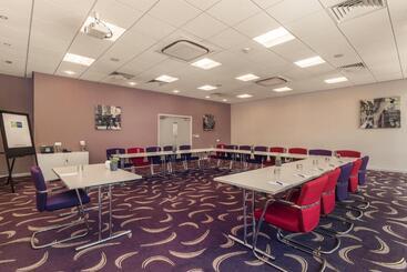 هتل Holiday Inn Express Preston South, An Ihg