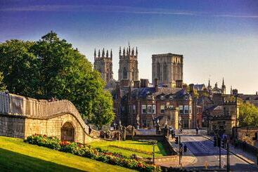 هتل Holiday Inn Express York, An Ihg