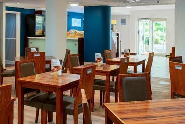 هتل Holiday Inn Express York, An Ihg