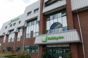 בית מלון כפרי Holiday Inn Wolverhampton   Racecourse, An Ihg