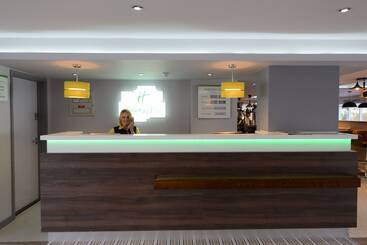 בית מלון כפרי Holiday Inn Wolverhampton   Racecourse, An Ihg