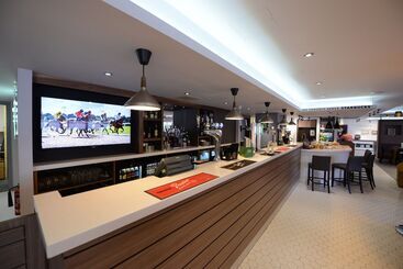 בית מלון כפרי Holiday Inn Wolverhampton   Racecourse, An Ihg