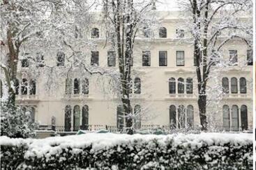 هتل London House