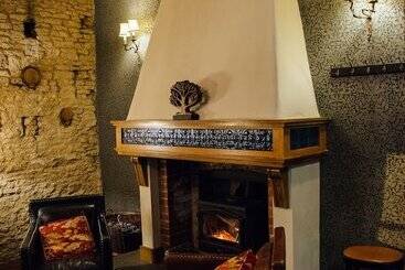هتل The Blue Boar