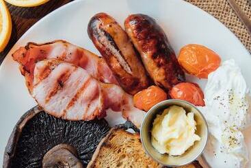 هتل The Blue Boar