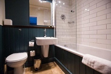 هتل The Blue Boar