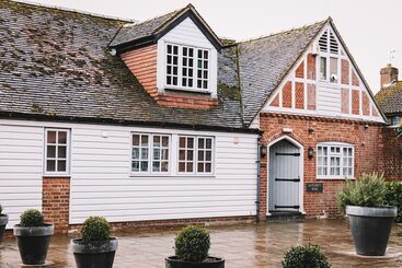 Langshott Manor   Luxury Hotel Gatwick