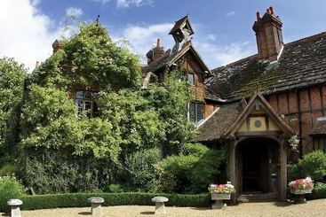 Langshott Manor   Luxury Hotel Gatwick