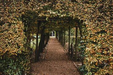 Langshott Manor   Luxury Hotel Gatwick - Horley