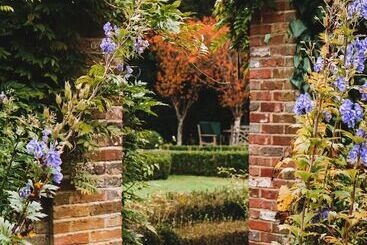 Langshott Manor   Luxury Hotel Gatwick