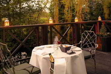 Langshott Manor   Luxury Hotel Gatwick