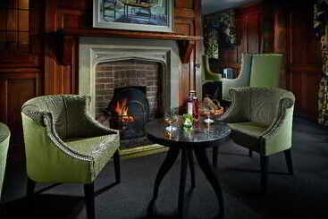 Langshott Manor   Luxury Hotel Gatwick