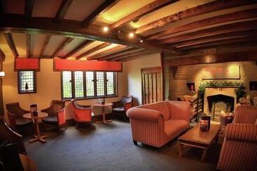 Langshott Manor   Luxury Hotel Gatwick