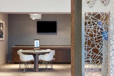 Novotel London Stansted Airport