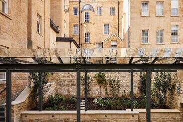 Pratt's Hotel