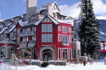 فندق Alpenglow Lodge By Mountainview