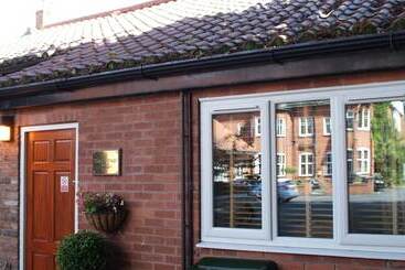 هتل B+b York