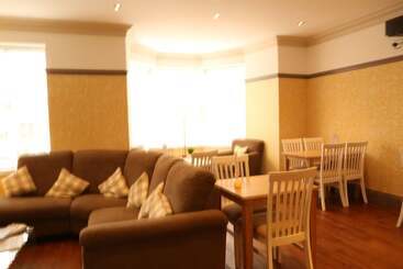 هتل B+b York
