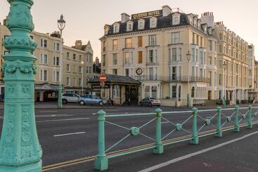 Queens Hotel & Spa