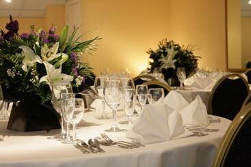 Queens Hotel & Spa