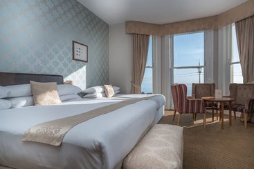 Queens Hotel & Spa