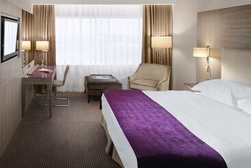 Radisson Blu Manchester Airport - Manchester