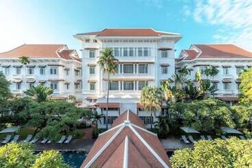 Raffles Hotel Le Royal