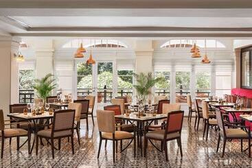 Raffles Hotel Le Royal