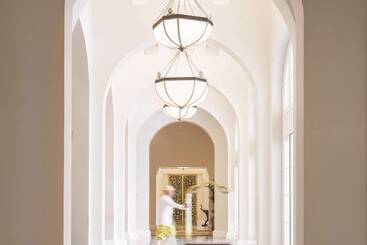 Raffles Hotel Le Royal