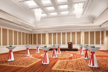 Raffles Hotel Le Royal