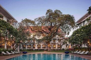 Raffles Hotel Le Royal