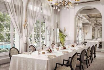 Raffles Hotel Le Royal