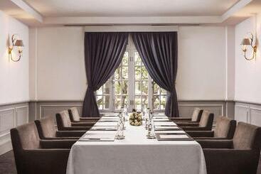 Raffles Hotel Le Royal