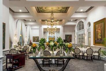 Raffles Hotel Le Royal