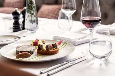 هتل Schloss Roxburghe, Part Of Destination By Hyatt