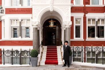 Althoff St James S Hotel & Club London